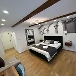 Palace Luxury